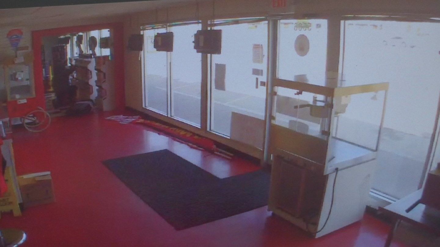 Help Needed Identifying Corn Popper Burglary Suspect