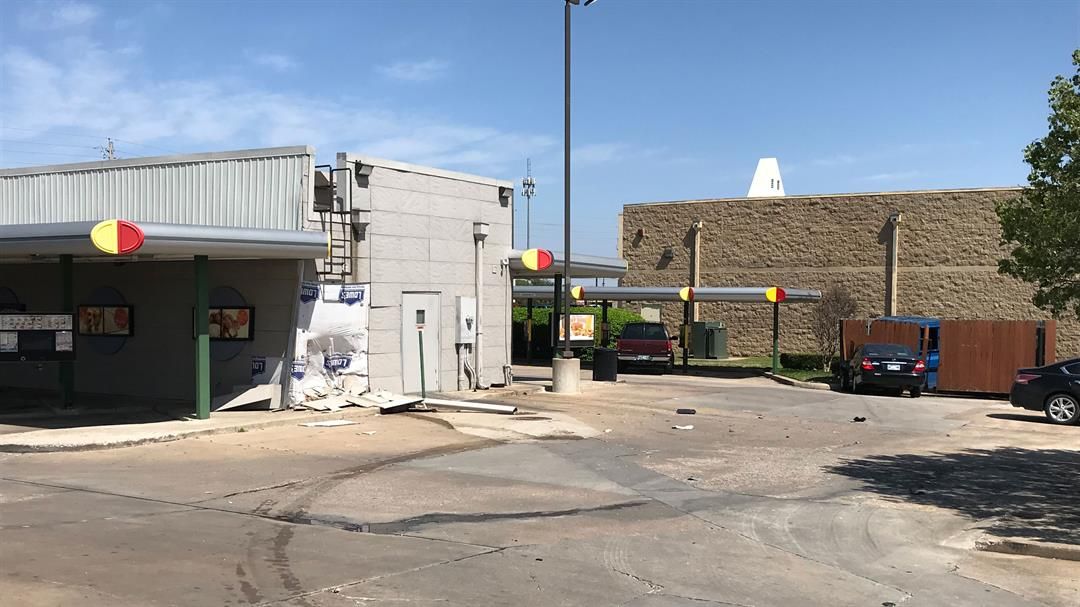 Tulsa Hit-And-Run Suspect Slams Into Sonic
