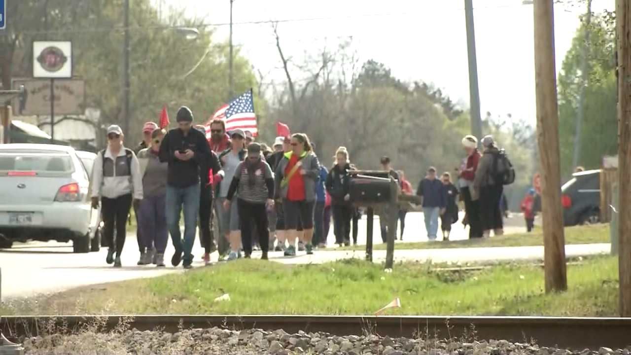 Teachers Walking From Tulsa To OKC Stop In Bristow