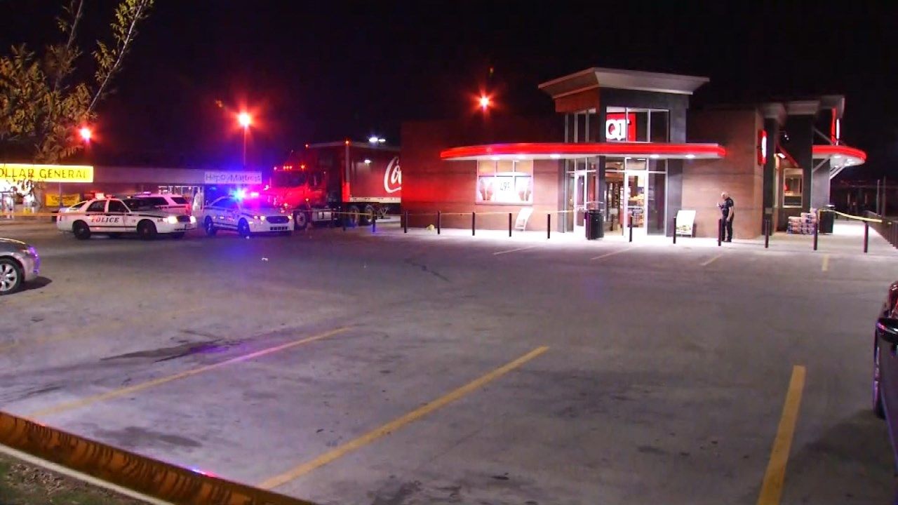 Police: Security Guard Shoots Man Outside Tulsa Convenience Store
