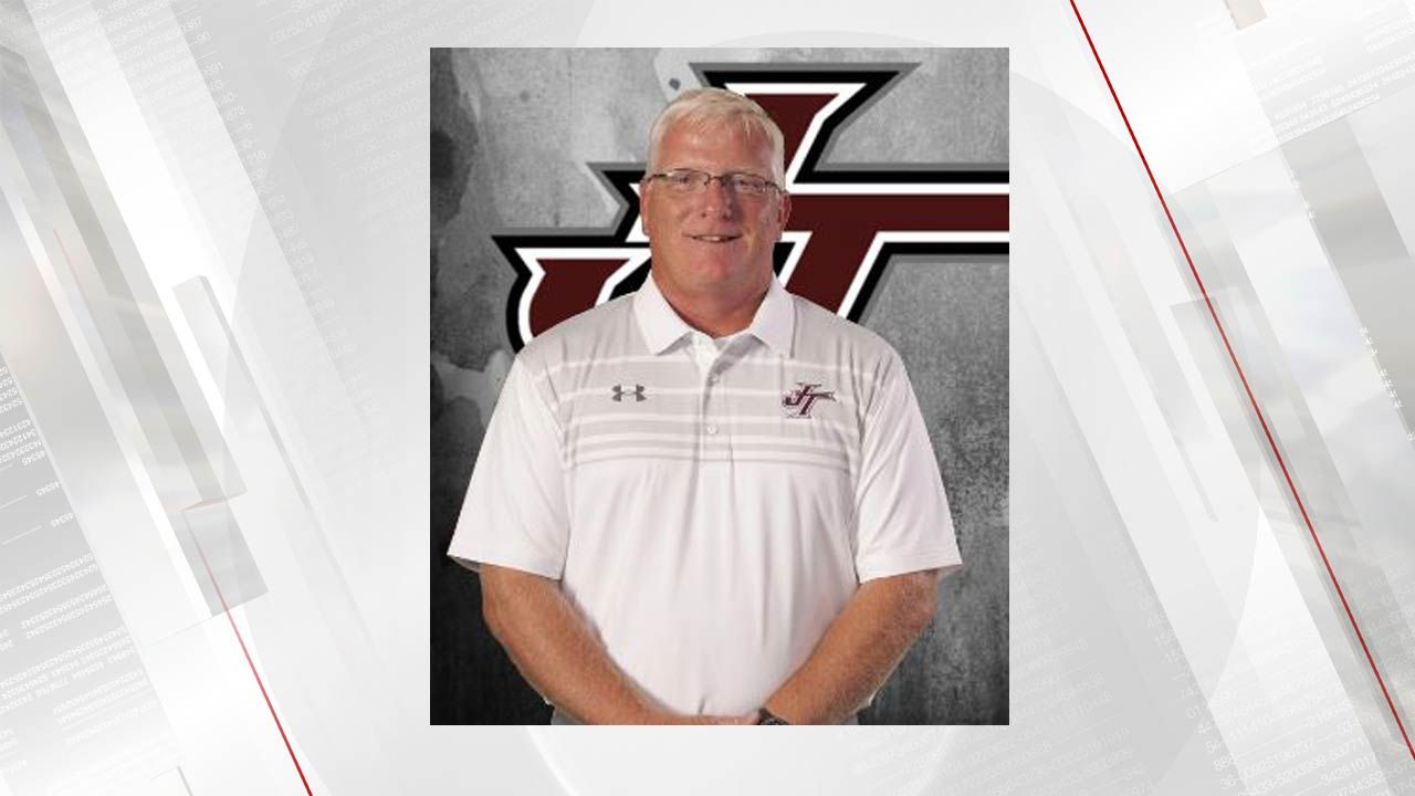 Jenks Picks Riggs As New Head Football Coach