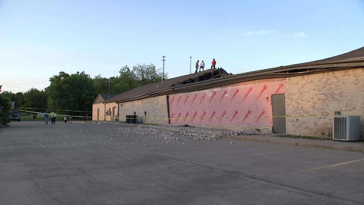 Sapulpa Church Will Continue Holding Service After Roof Collapse