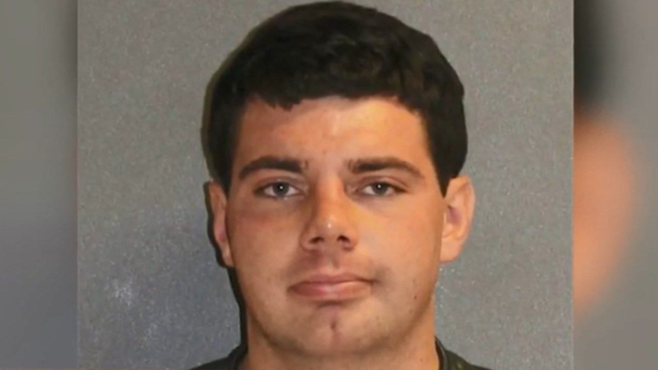 Cops:  Naked Florida Man Prompts Airport Evacuation After Claiming He Planted A Bomb