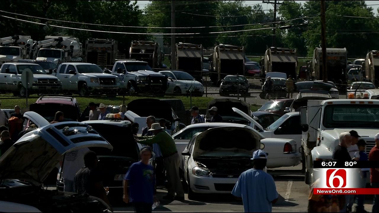Tulsa City Surplus Auction Attracts Bargain Hunters