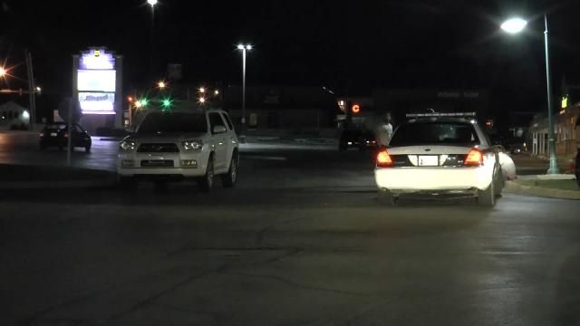 Robbers Steal Car In Tulsa Shopping Center Parking Lot