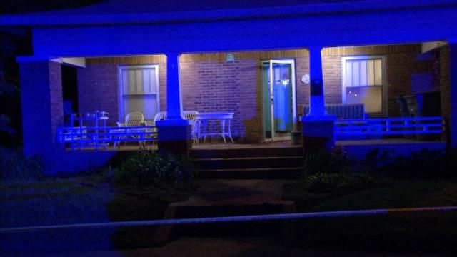 Tulsa Homeowner Shoots Man Banging On Her Door