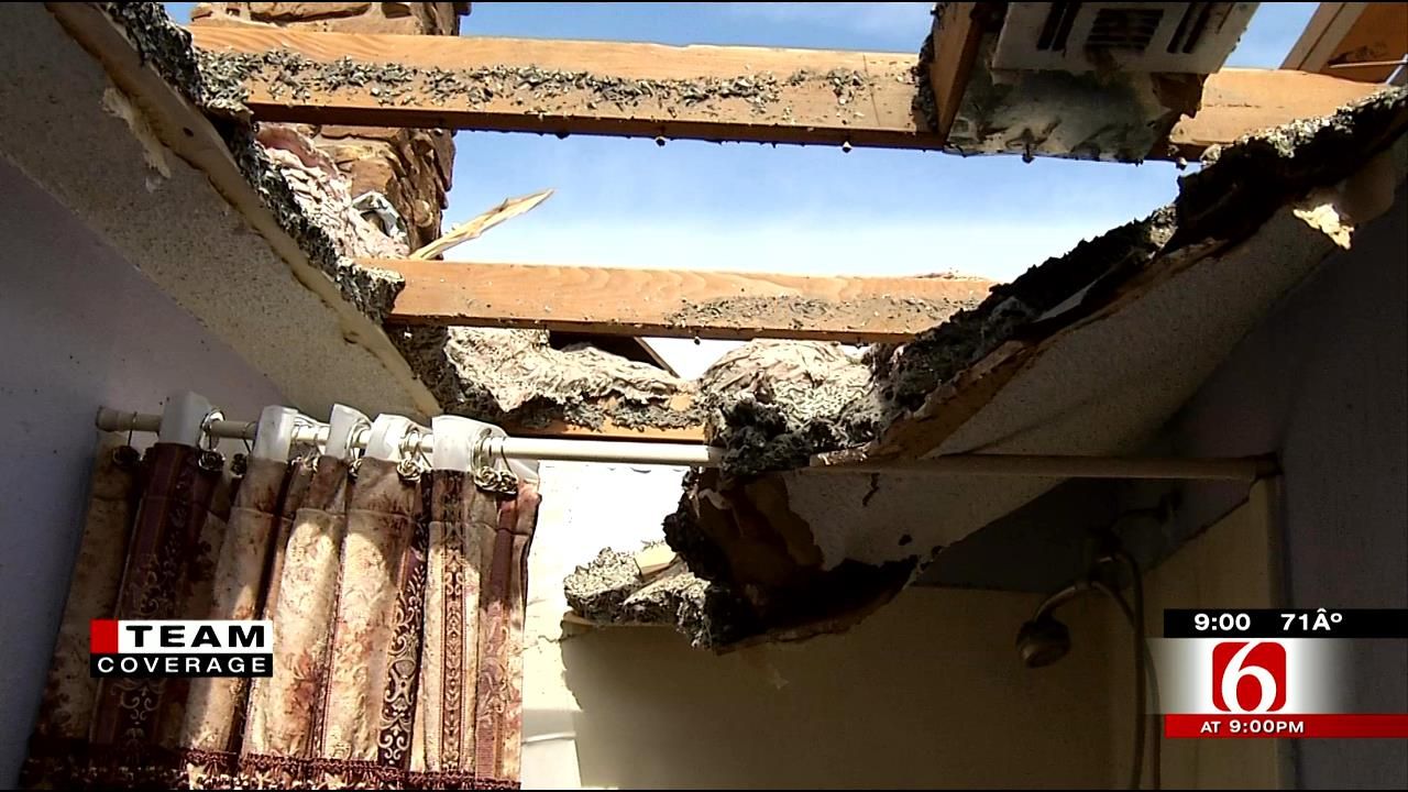 Wagoner County Woman Clings To Tub, Prays As Tornado Rips Off Roof