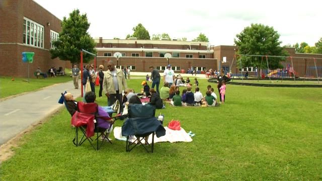 Lee Elementary Celebrates Outdoor Classroom