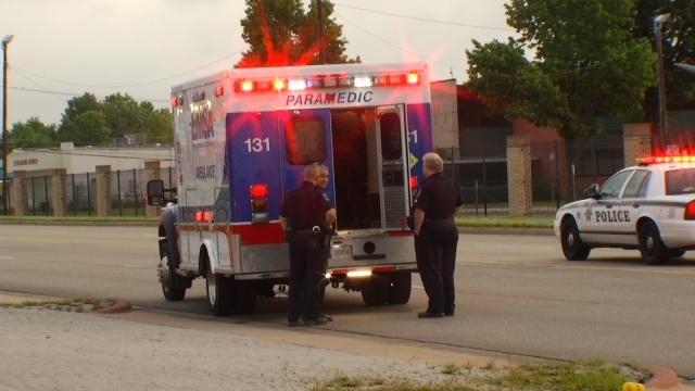 Tulsa Man Hurt After Jumping On Ex-Girlfriend's Moving Car