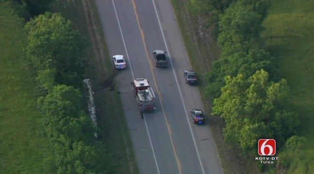 Oologah Officer Shot During Pursuit, Police Search For Suspect