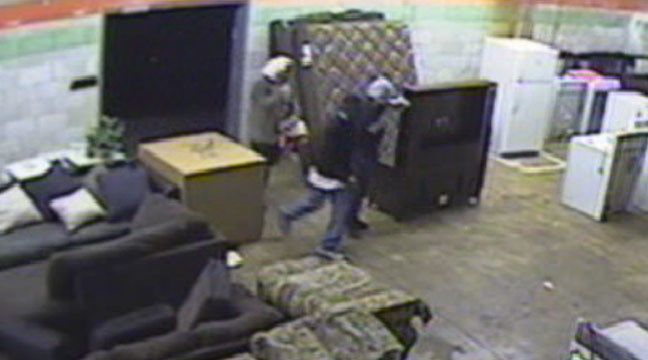 Sand Springs Police Search For Group Of Burglars