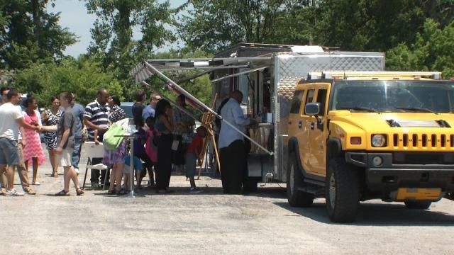 Group Brings Food Trucks To North Tulsa