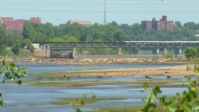 Task Force Presents Proposal For Low-Water Dams In Arkansas River
