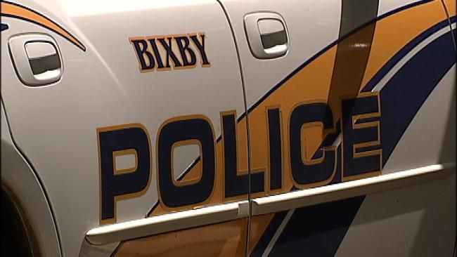 Man Robs Bixby Store By Implying He Had A Gun