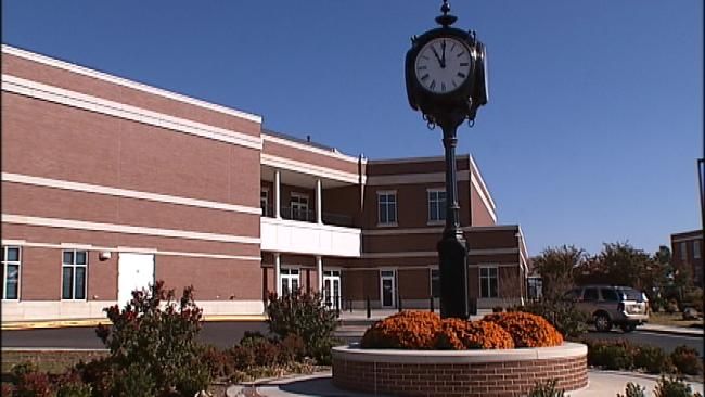 Regents Consider Tuition Hike At OU, Rogers State