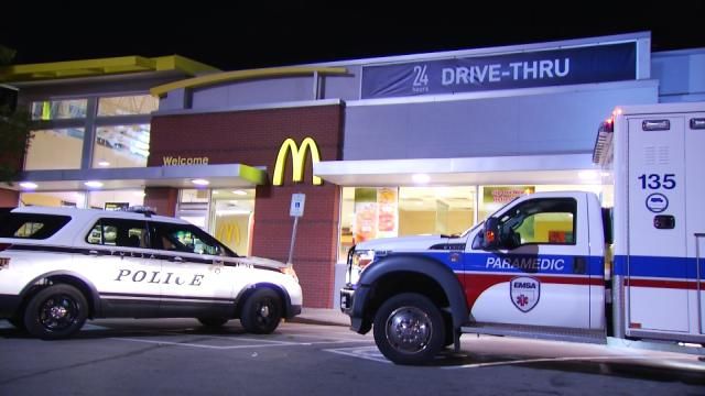 Man Fights With EMSA Paramedics Outside Tulsa Restaurant