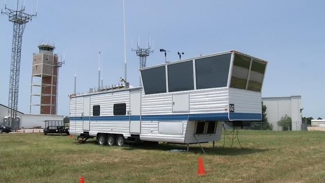 Tulsa Airport Traffic Controllers Hard At Work In Temporary Tower