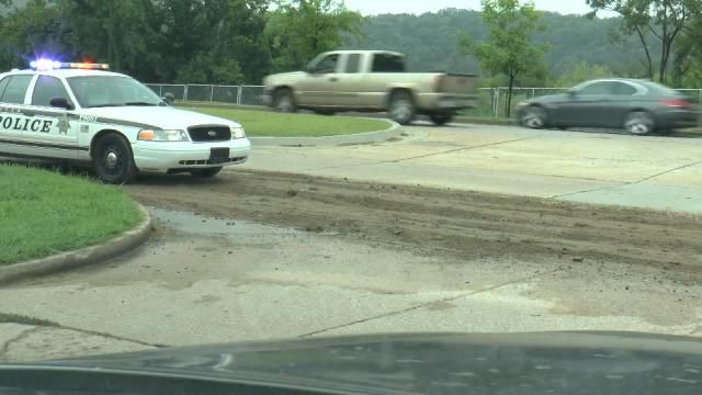 Dump Truck Leaves Trail Of Dirt On Tulsa's Riverside Drive
