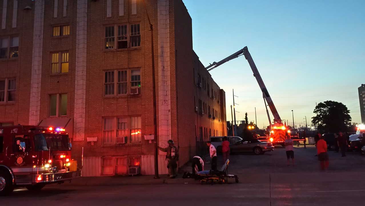 Downtown Tulsa Apartment Fire Displaces Residents