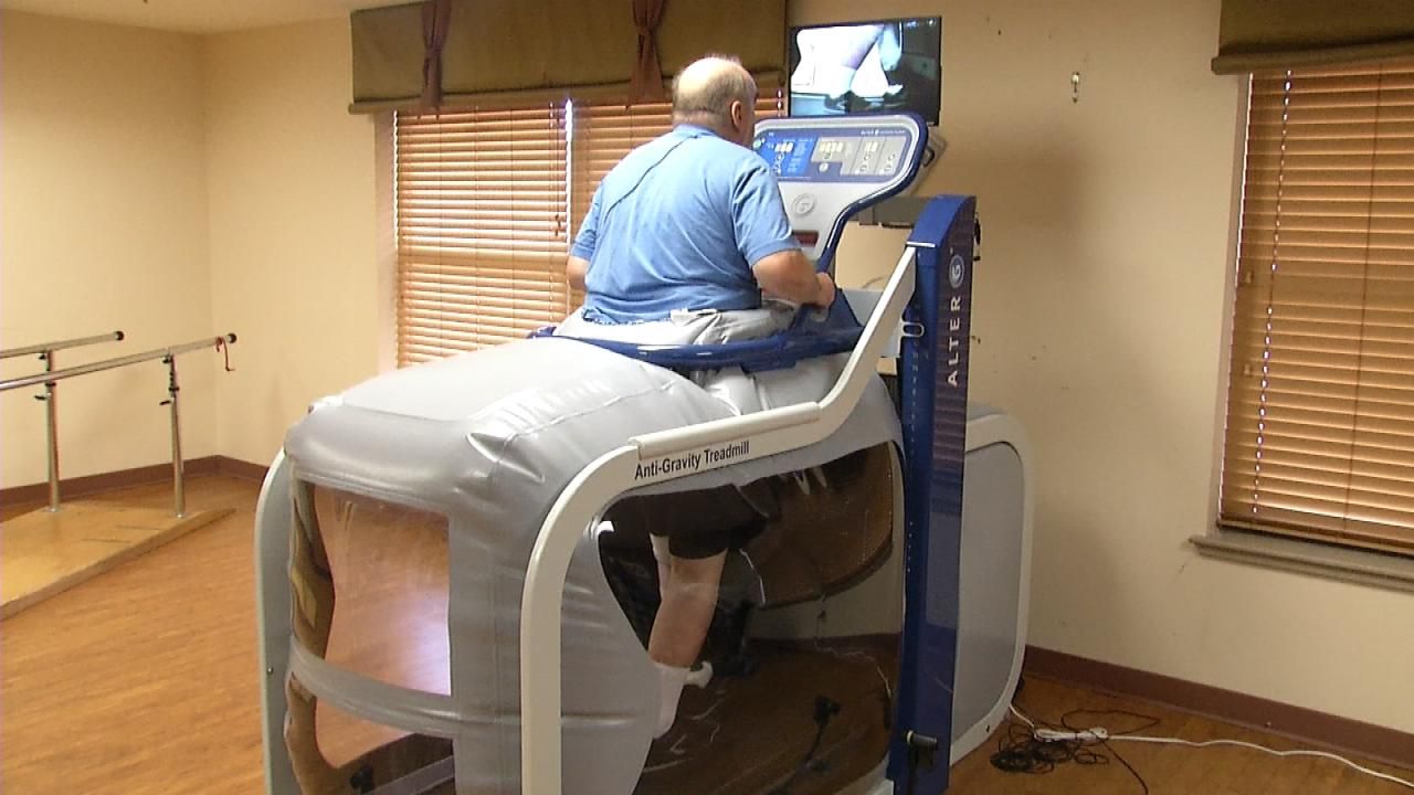 Anti-Gravity Treadmill Helping Broken Arrow Amputee Walk Again