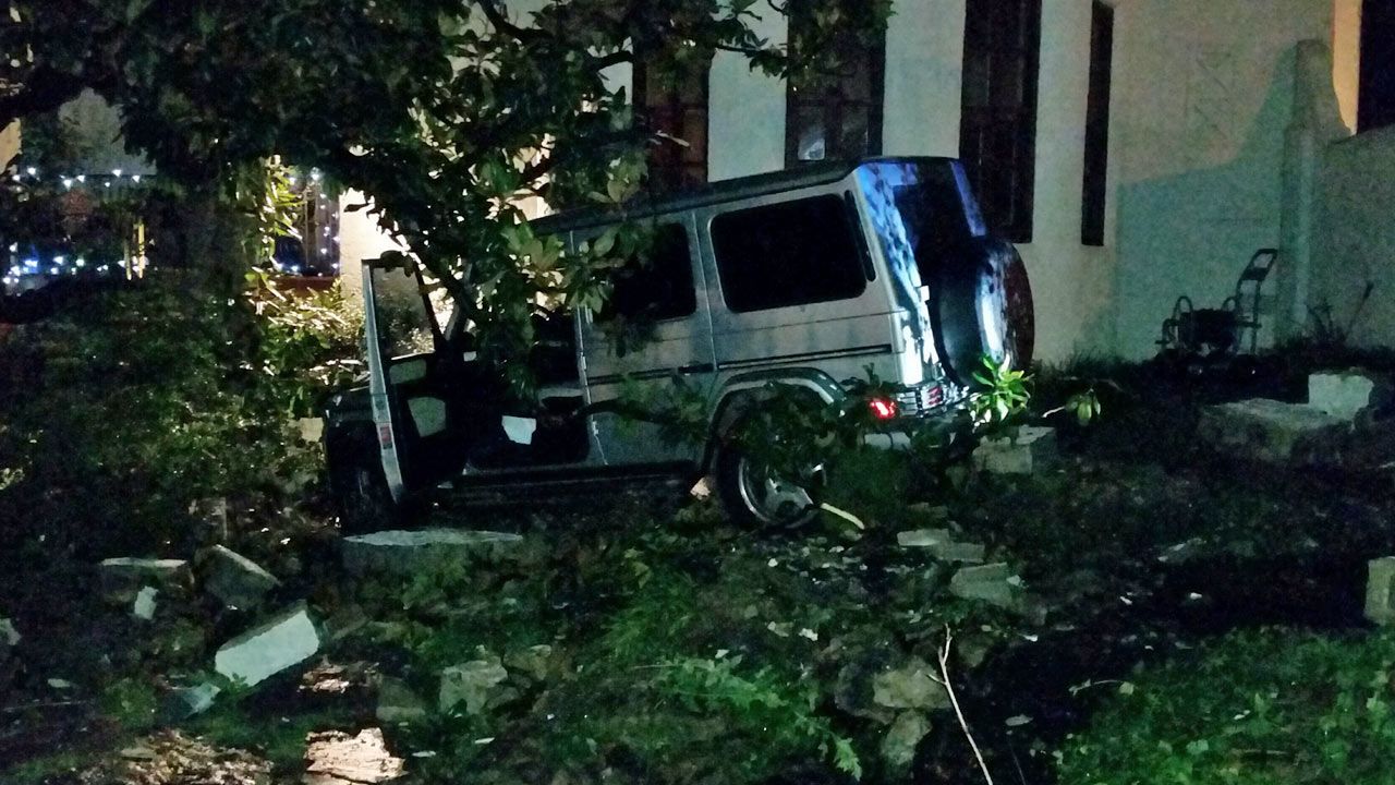 Tulsa Police: Teen Crashes Parents' Mercedes SUV During Chase