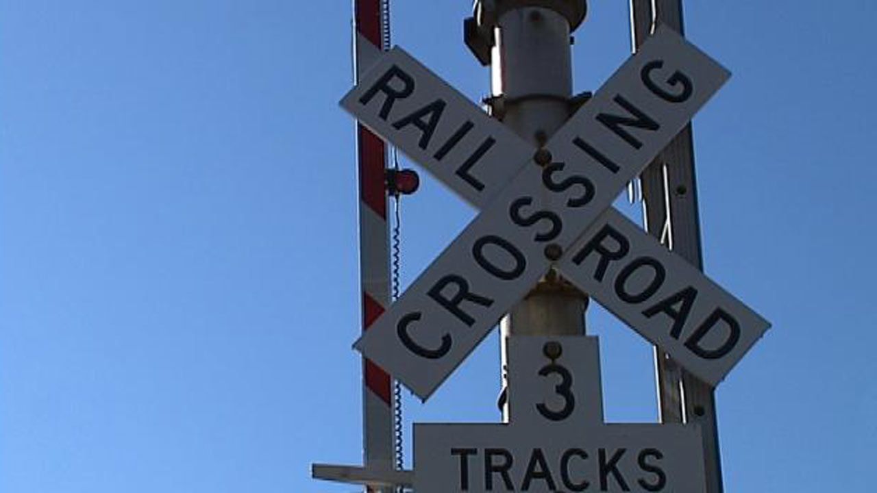 Railroad Crossing Project To Restrict Traffic On Tulsa's North Peoria