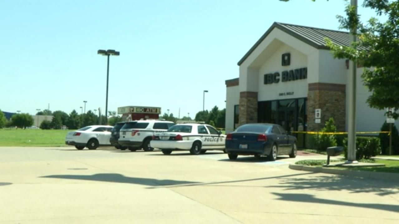 Armed Woman Robs IBC Bank In Midtown Tulsa