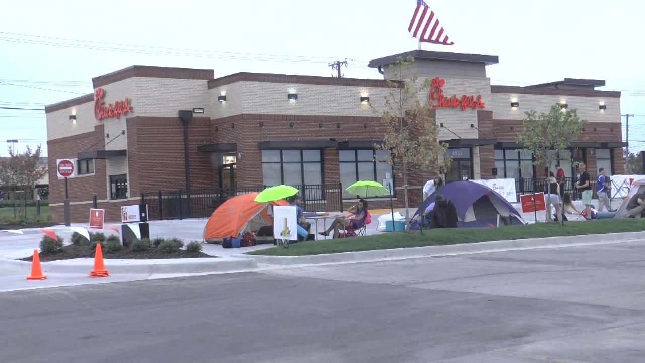 Tulsa Campers Wait In Line For Free Food