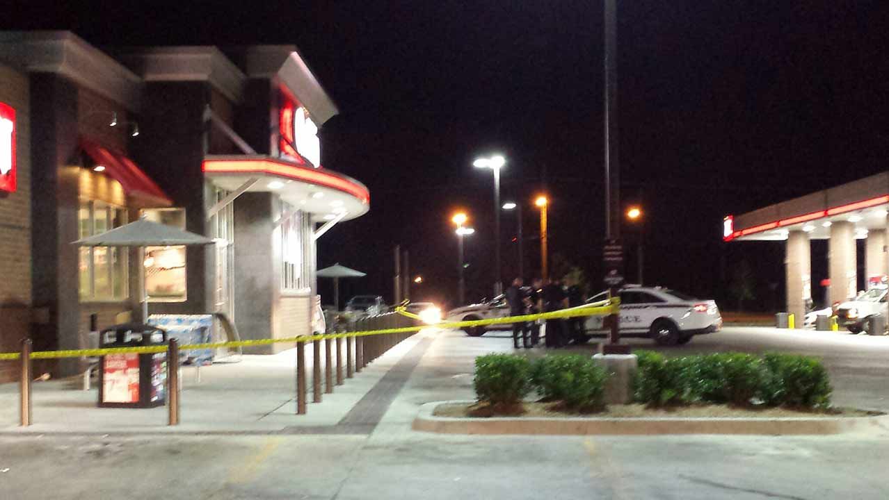 Three Stabbed Outside Tulsa QuikTrip