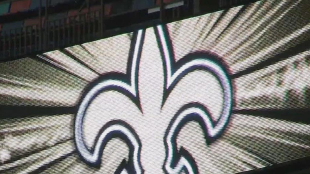 Rich Lenz Tries Hypnosis To Make Alan Crone A Saints Fan