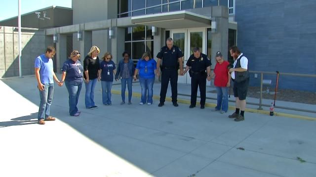 Oklahoma Communities 'Back The Blue' With Day Of Prayer