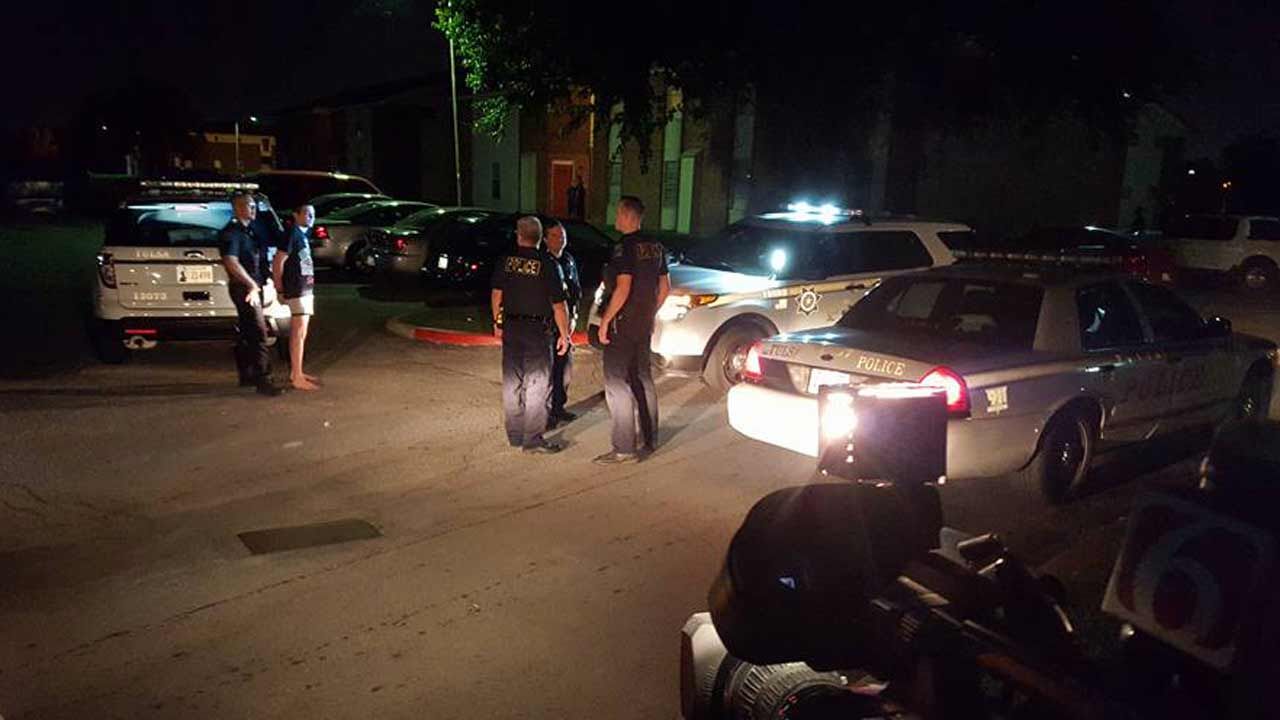 Pepper Balls Force Robbery Suspect From Tulsa Apartment