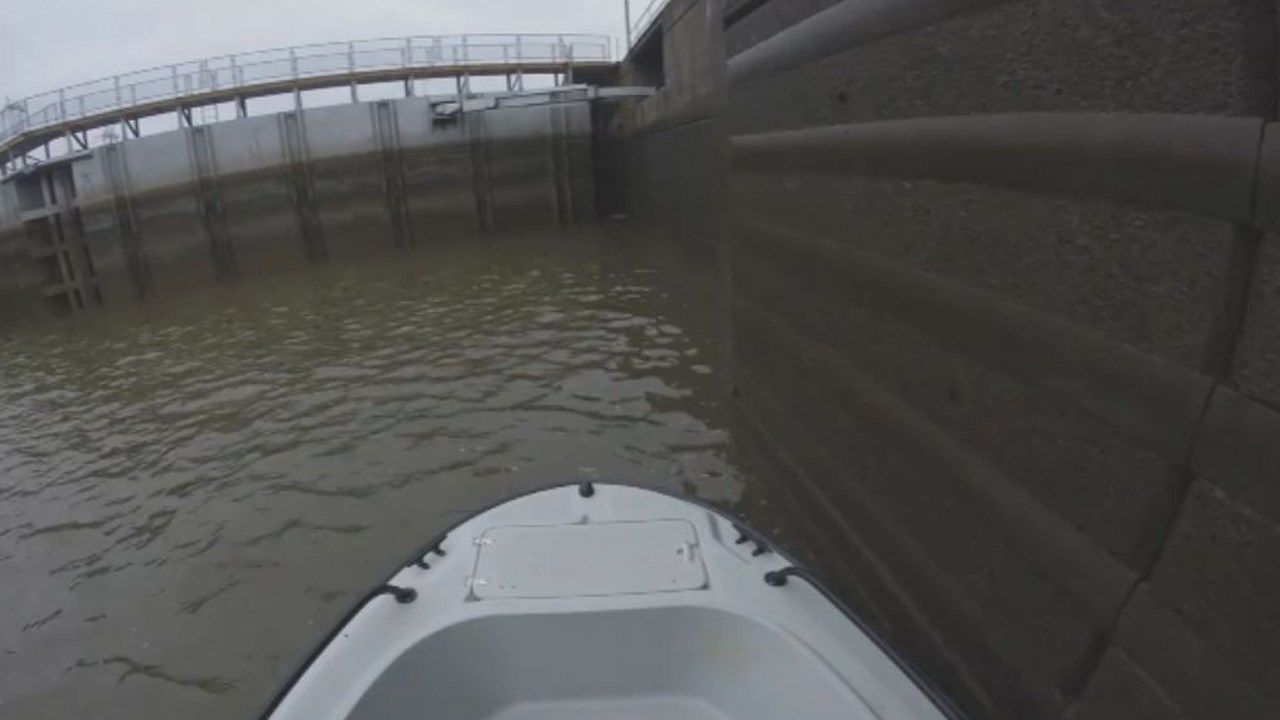 Travel Through The Webbers Falls Lock With The Army Corps Of Engineers
