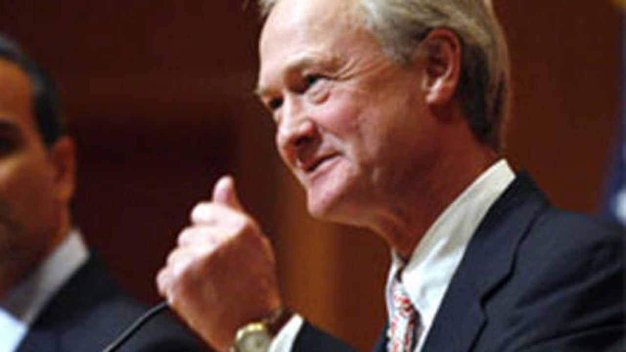 Democrat Lincoln Chafee Drops 2016 Presidential Bid