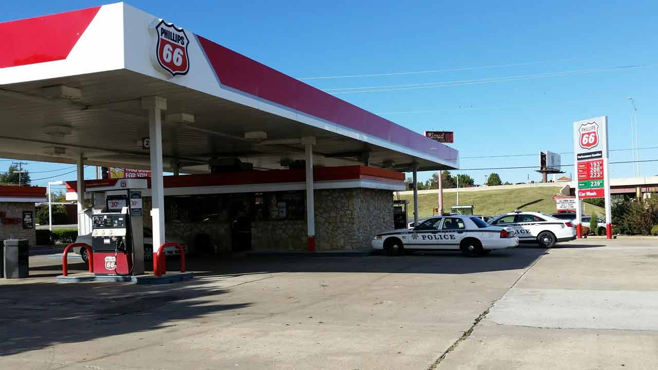 Man Robs Tulsa Convenience Store