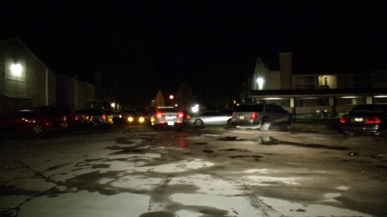 Man Robbed Checking Mail At Tulsa Apartment