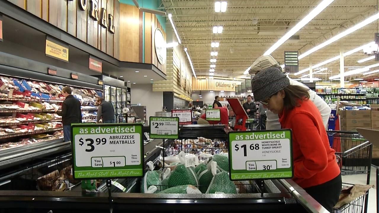Thanksgiving Shoppers Hit Tulsa Aisles For Turkey, Fixings