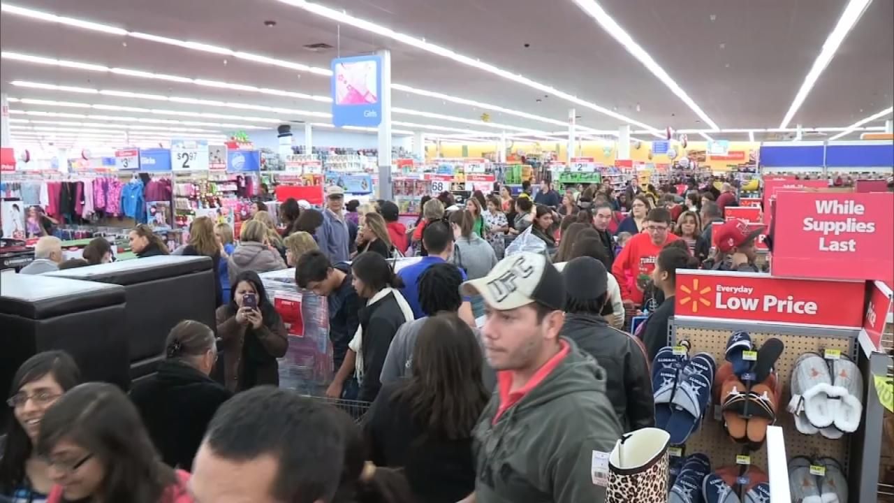 Strategic Black Friday Shopping Can Seriously Save You Money, OK Expert Says