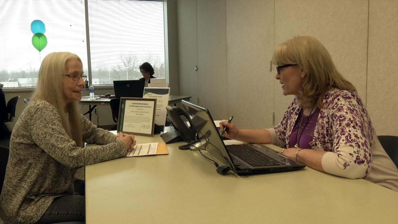 Morton Clinic Offers Guidance To Those Choosing Health Insurance