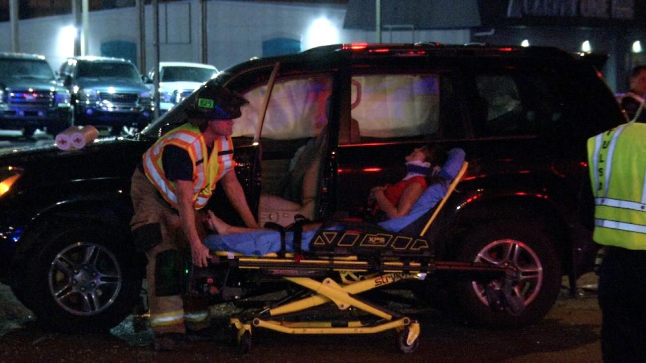 Three Women Hurt In Tulsa Crash