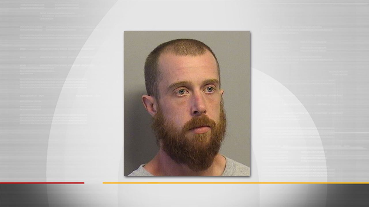 Man Crawls Through Restaurant Ceiling To Burglarize Hair Salon, BA Police Say