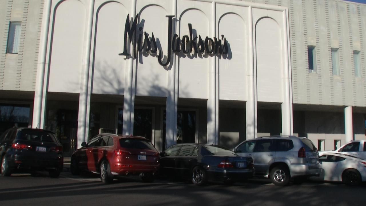 Iconic Utica Square Store Celebrating Final Christmas Season