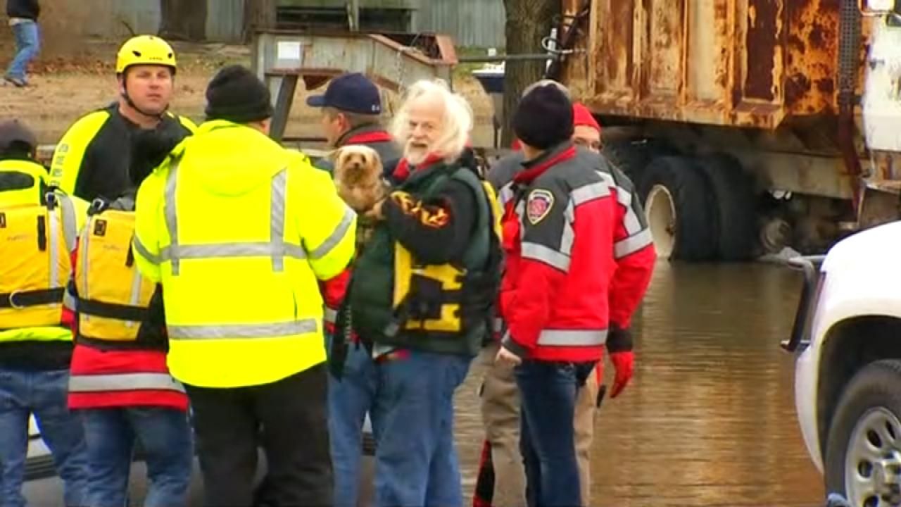 Rising Water Forces Residents Out Of Chouteau Bend RV Park