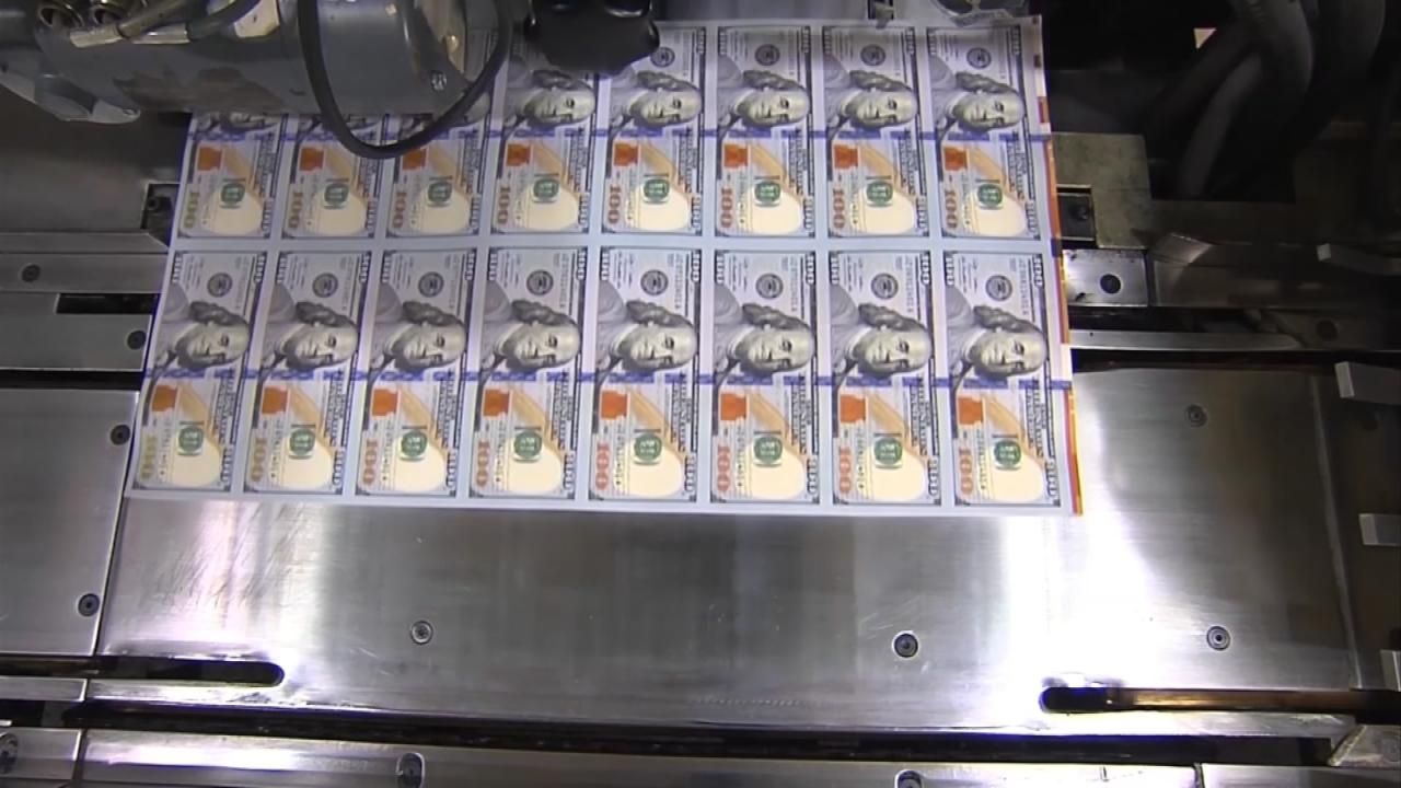 Financial Expert's Tips On Seriously Saving Money For Retirement