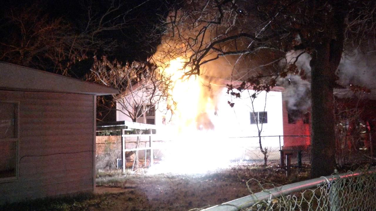 Man, Pregnant Woman Escape Tulsa House Fire