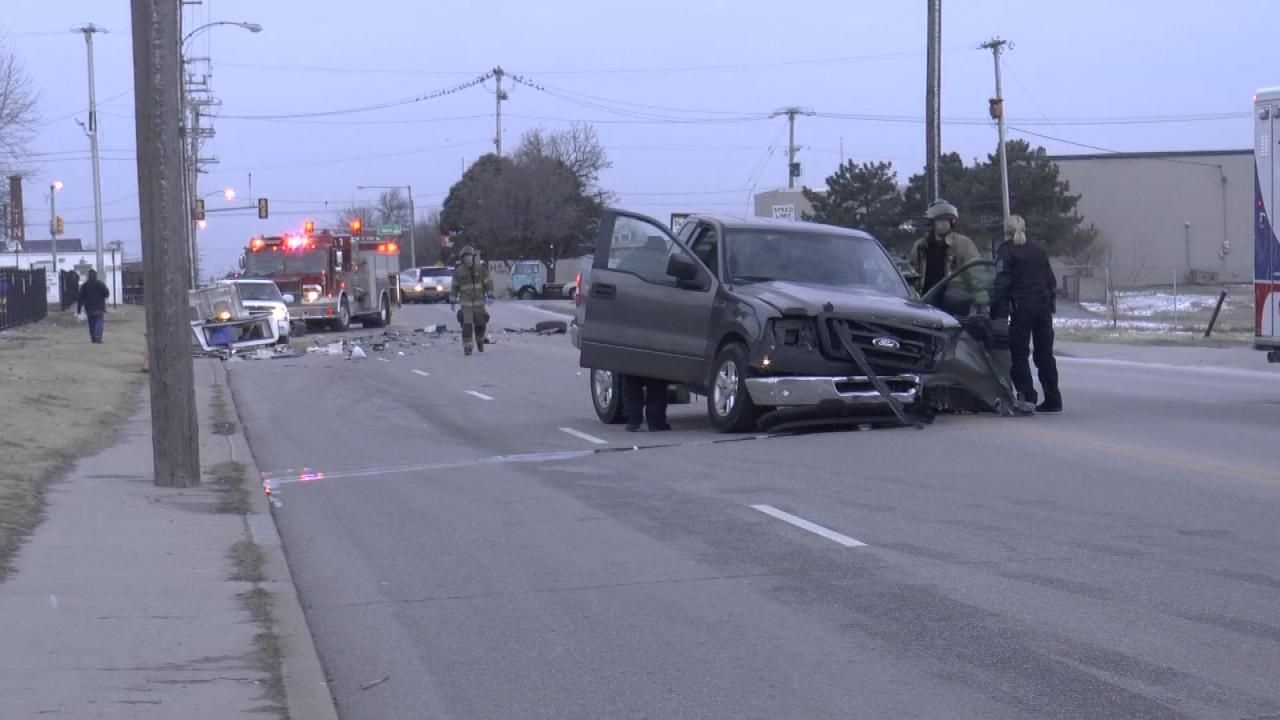 Two Injured In Three-Vehicle Tulsa Crash