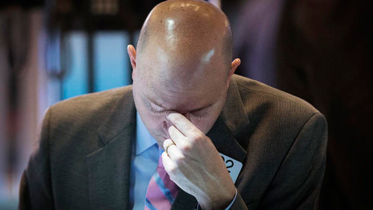 U.S. Stocks Hurt By Oil's Slide