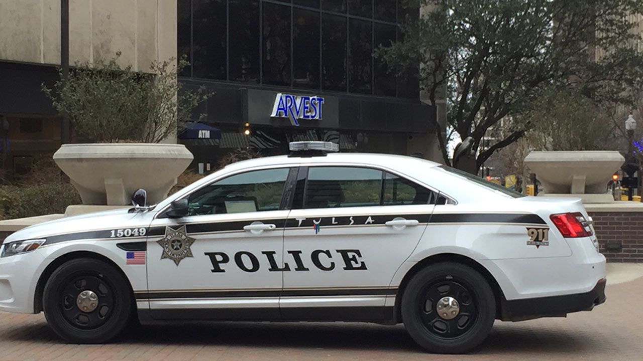 Man Robs Downtown Tulsa Bank