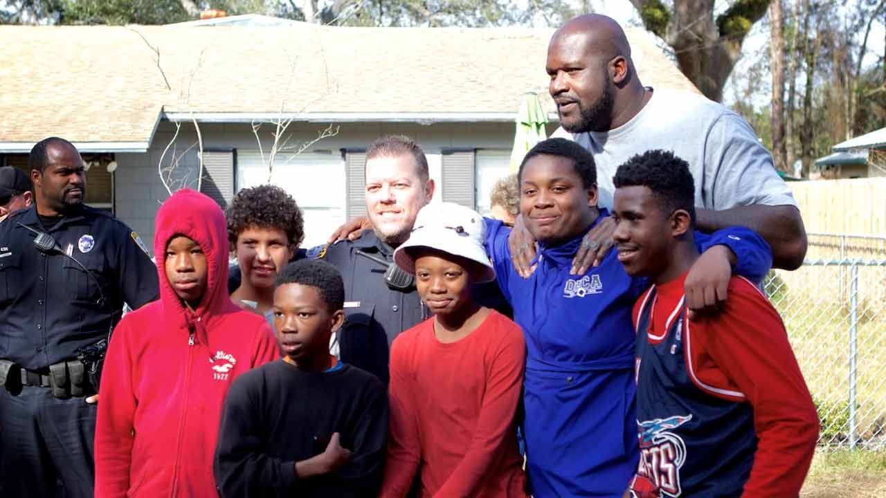 Shaq Provides 'Backup' For Florida Cop's Pick-Up Game With Kids