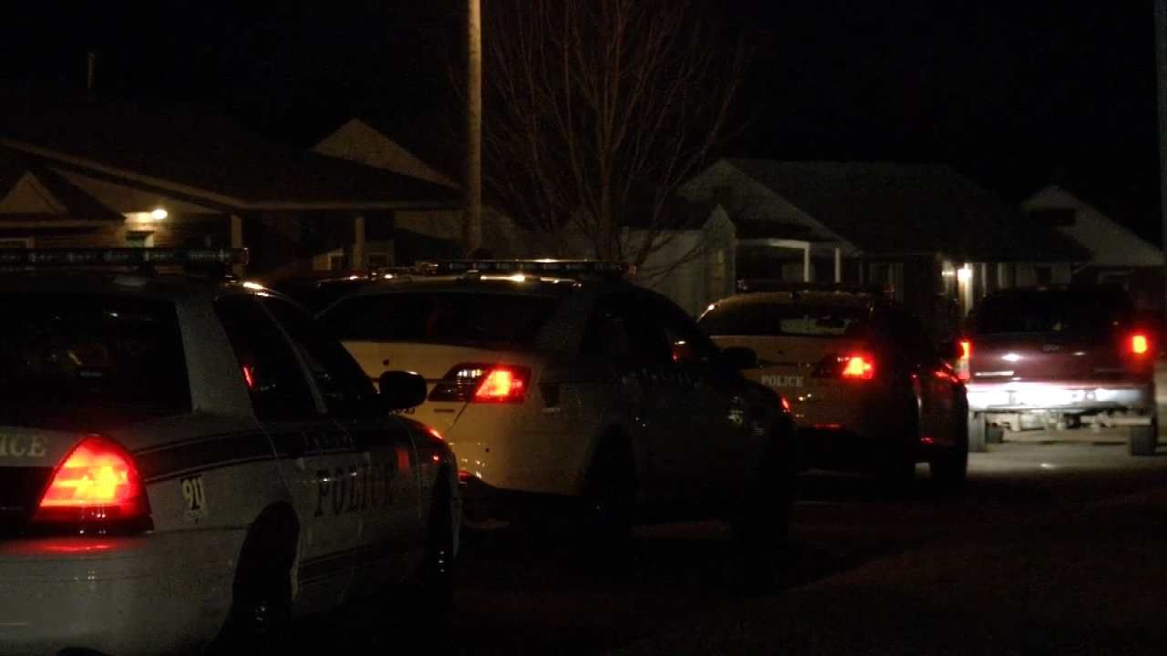 Passing Train Slows Tulsa Police Chase